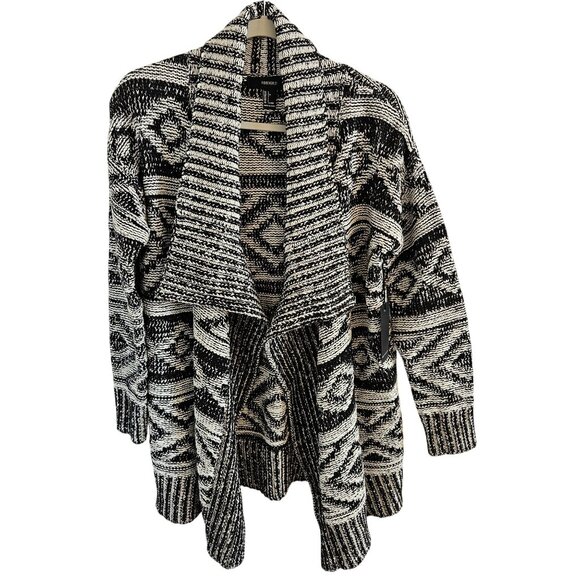 Forever 21 Woman Size L Aztec Print Chunky Knit Open Front Sweater NWT Outdoors - Picture 1 of 9